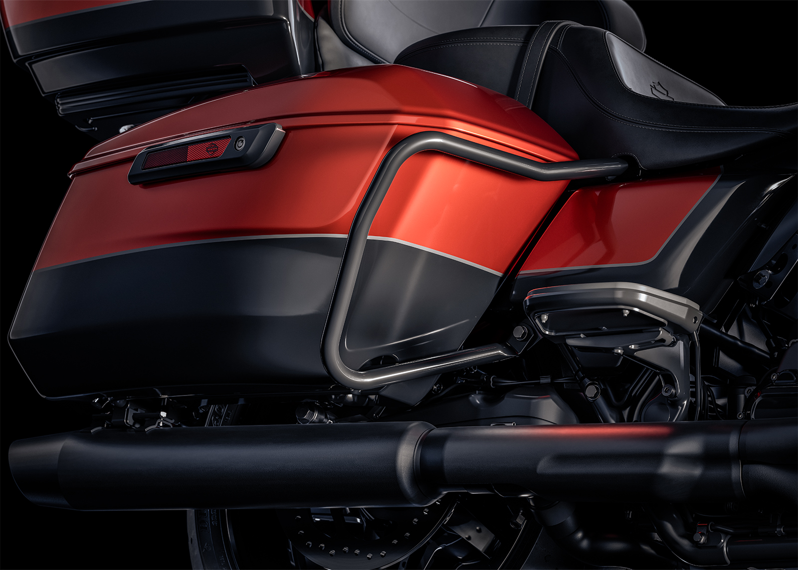 2025 Street Glide Ultra Motorcycle's Saddlebag Guards