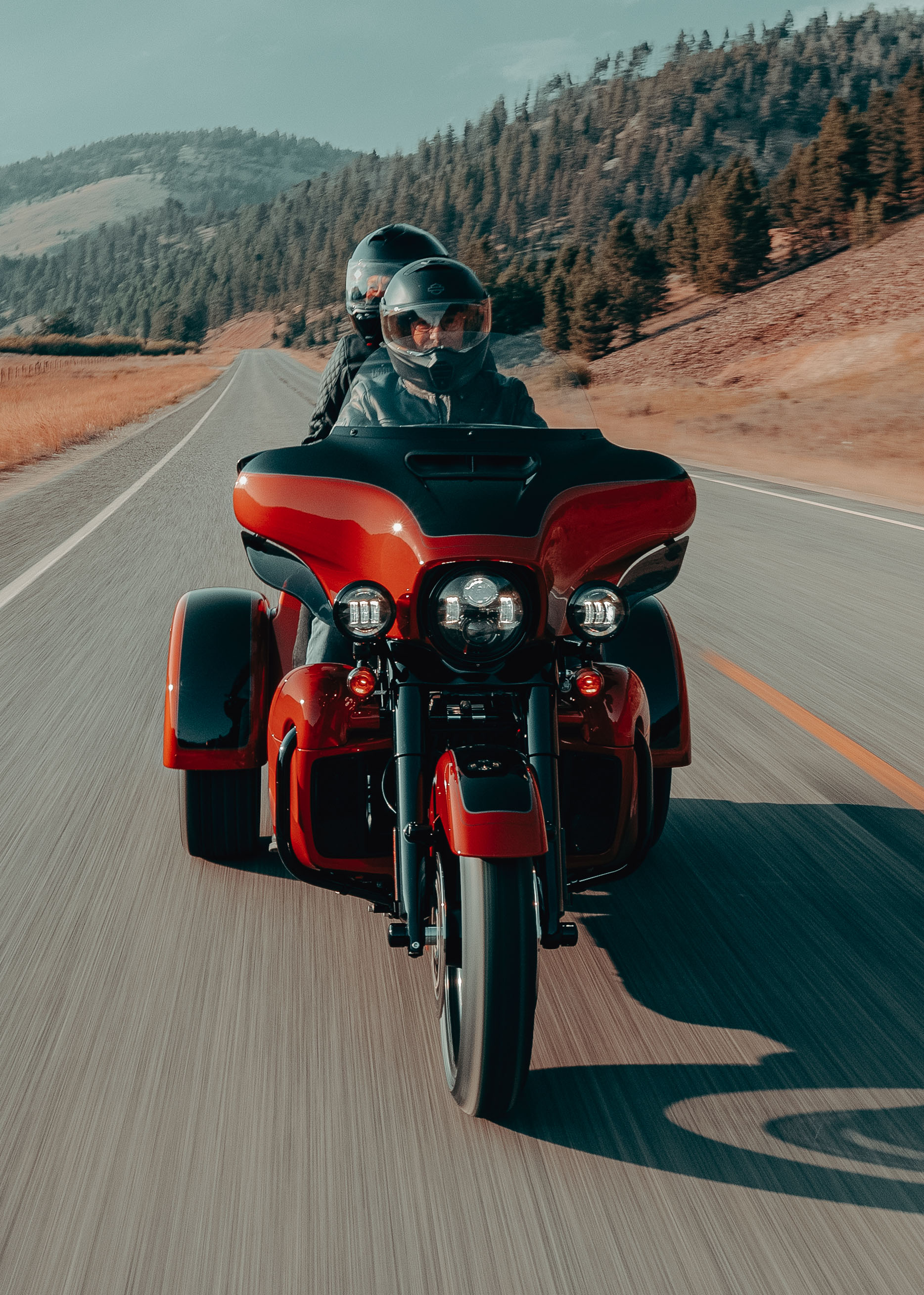 2025 Tri Glide Ultra Motorcycle riding