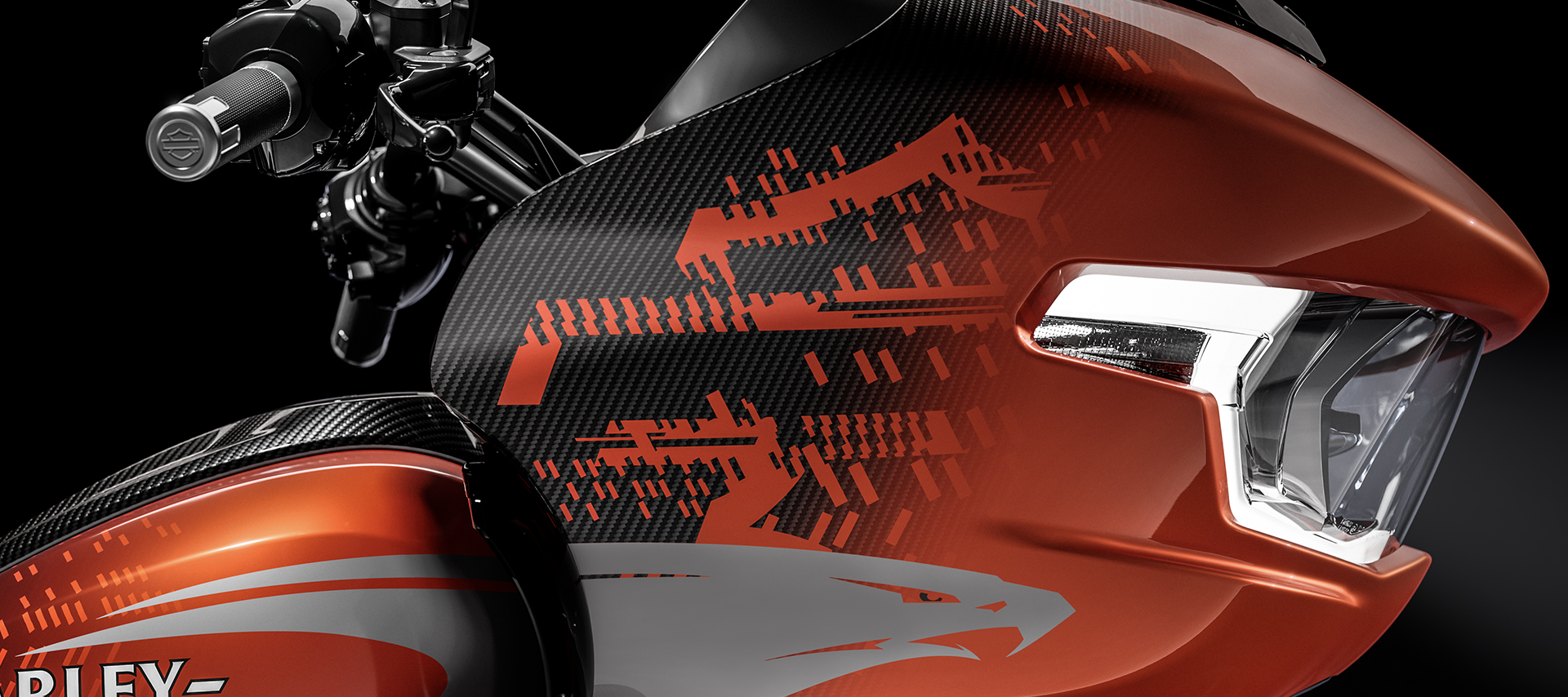 2025 CVO Road Glide RR  Beauty Shot