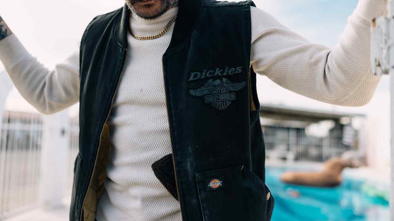 man wearing dickies 