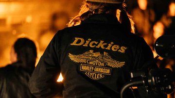 man wearing dickies 